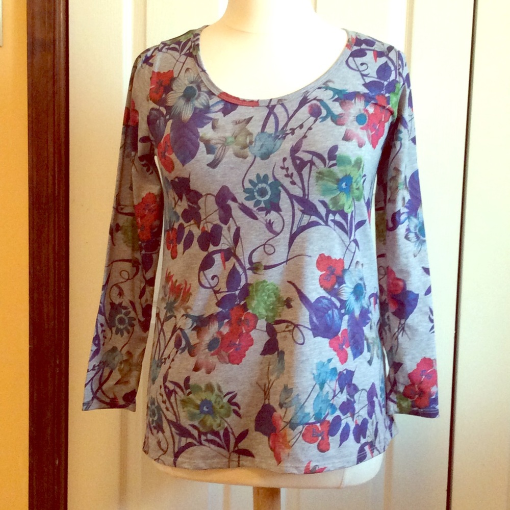 Long Sleeve High/Low Top